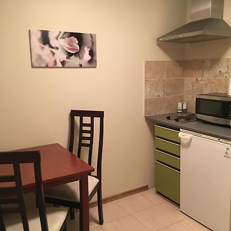 Lee Apartments Tallinn Szoba fotó